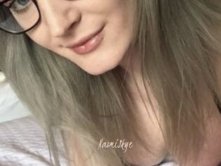 Naomi_Skye