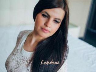 NiaAnderson
