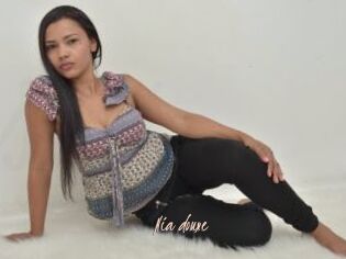 Nia_douxe