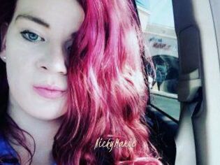 Nicky_Marie
