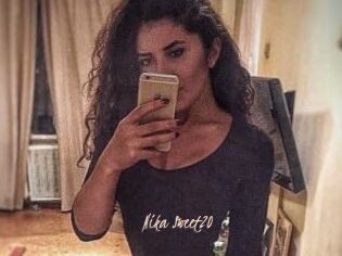 Nika_Sweet20