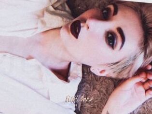 Nikki_Banz