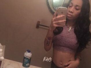 Nikole_