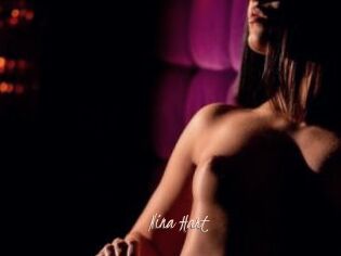 Nina_Hart