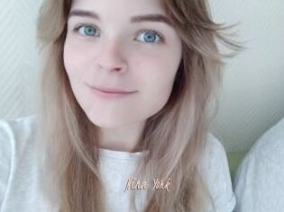 Nina_York