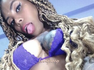Nahomybunnyx