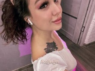 Nicolleallen