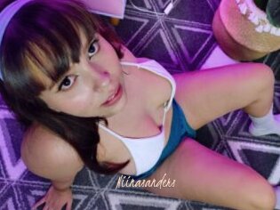 Niinasanders