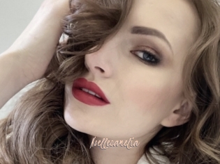 Noellecamelia