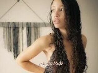 Penelope_BlueXO