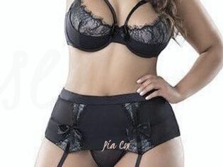 Pia_Cox