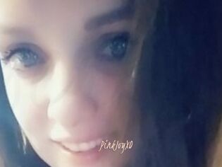 PinkIvyXO