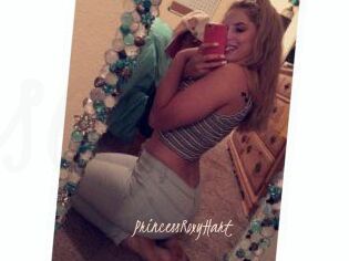PrincessRoxyHart