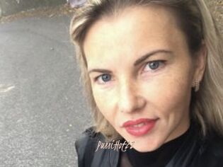 PussiHot22