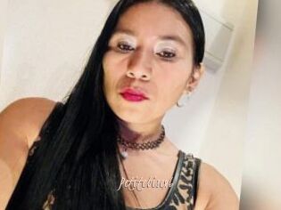 Petitebisex6
