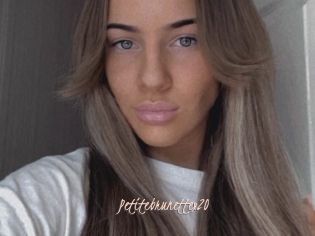 Petitebrunettex20