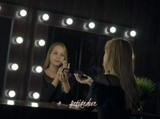 Petitedove
