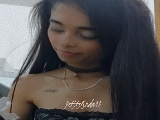 Petitelinda18