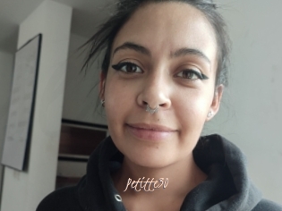 Petitte30