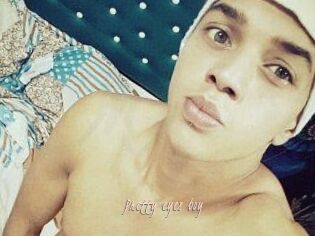 Pretty_eyes_boy