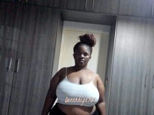 Queenhips301