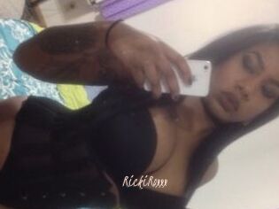 RickiRoxxx