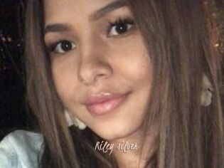 Riley_silver