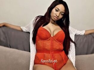 RoxeeReign