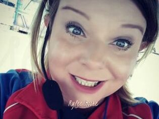 Rylee_Moore