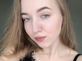 Shy_AnnaCutie
