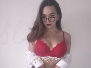 SquirtBigTitsTeen
