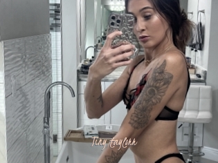 Tiny_taylorr