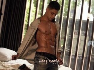 Tommy_maylon