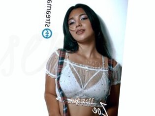 Zoelovee18